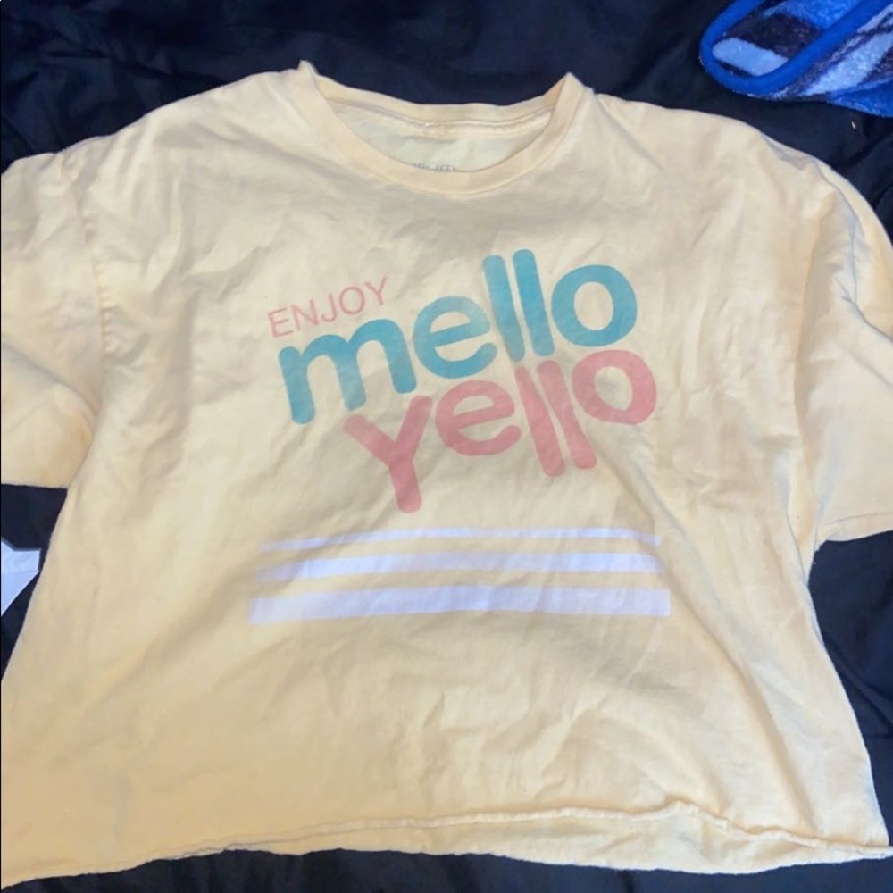 mello yellow crop top, size L, worn a few times